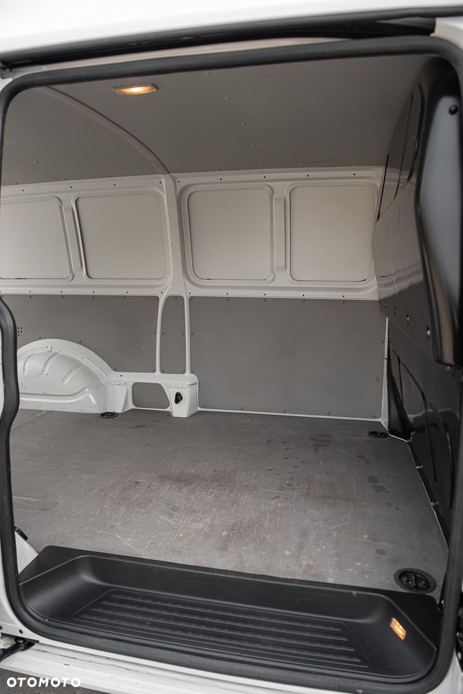 Volkswagen Transporter - 17