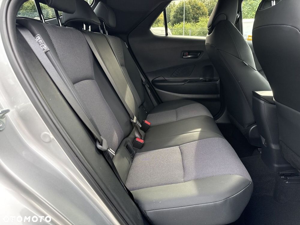 Toyota C-HR 2.0 Hybrid Dynamic Force Executive - 26