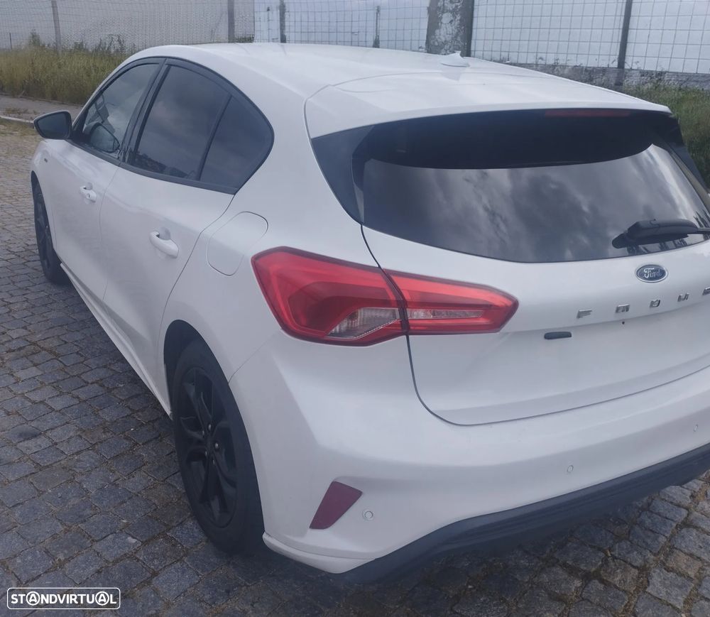 Ford Focus 1.0 SCTi ST-Line - 2