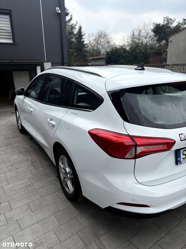 Ford Focus 1.0 EcoBoost Connected - 5