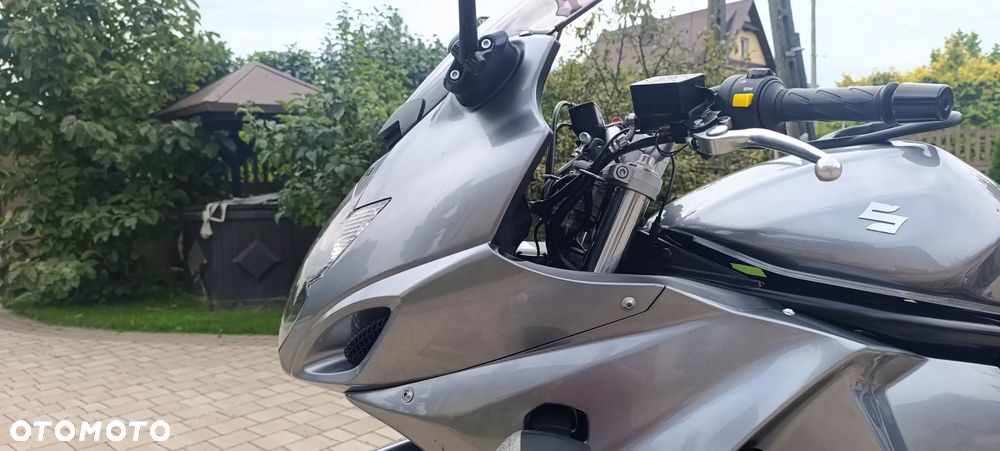 Suzuki GSX - 40