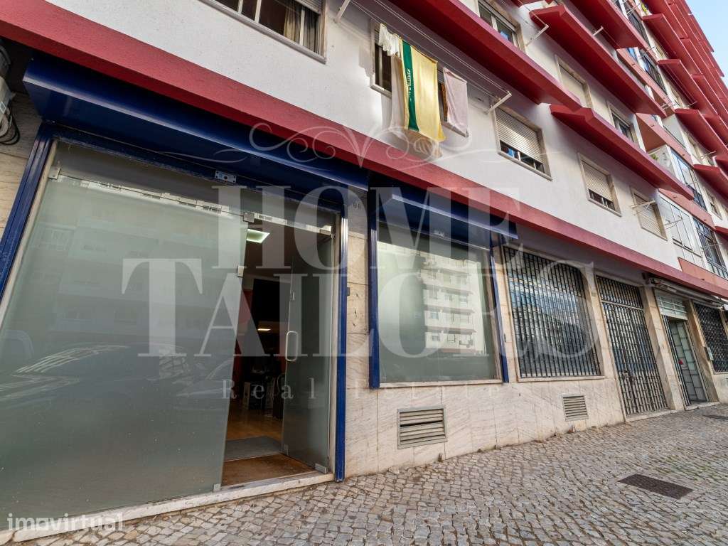 Um escritório funcional para criar o seu negócio, numa zona central... - Grande imagem: 4/15