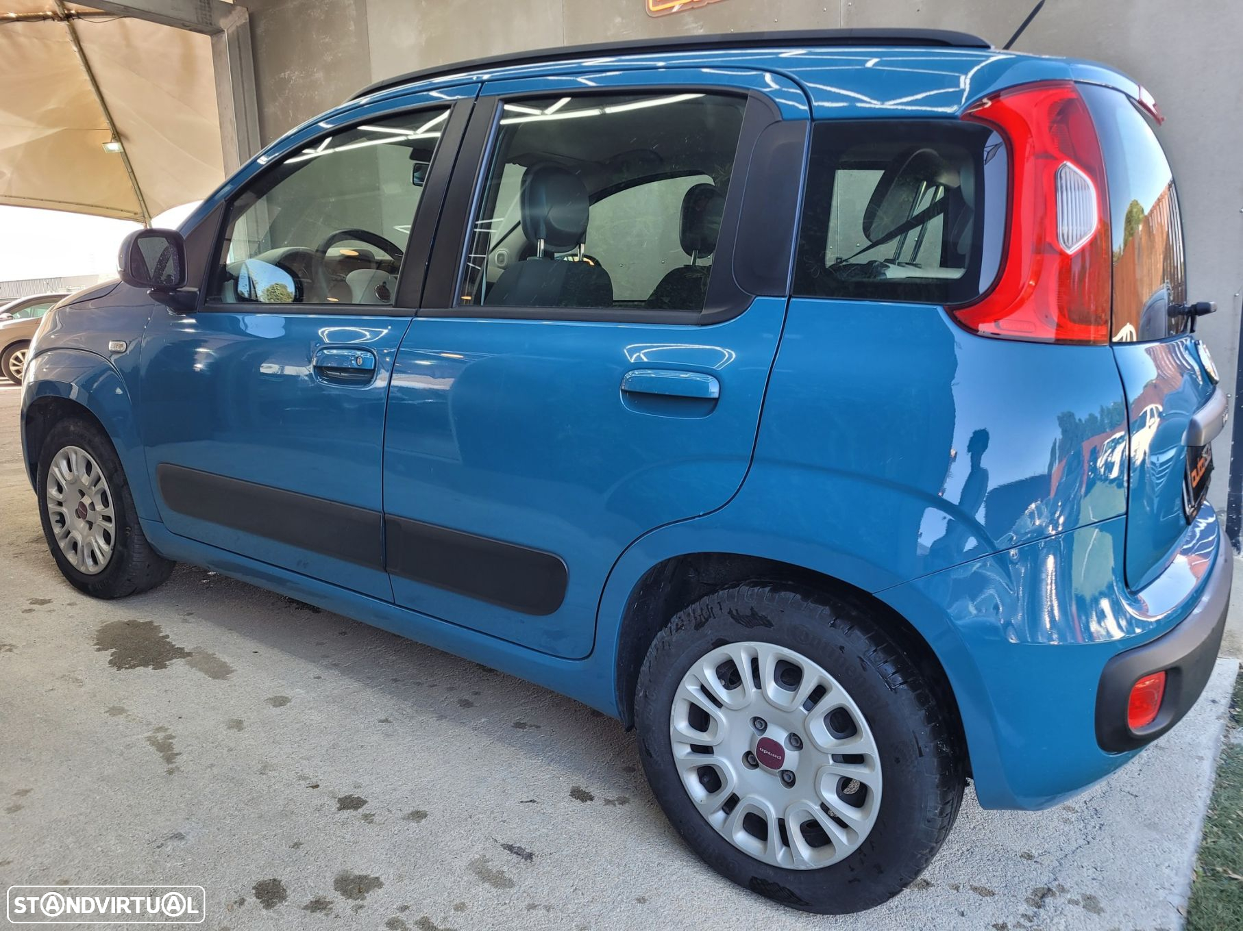 Fiat Panda 1.2 Lounge GPL - 33