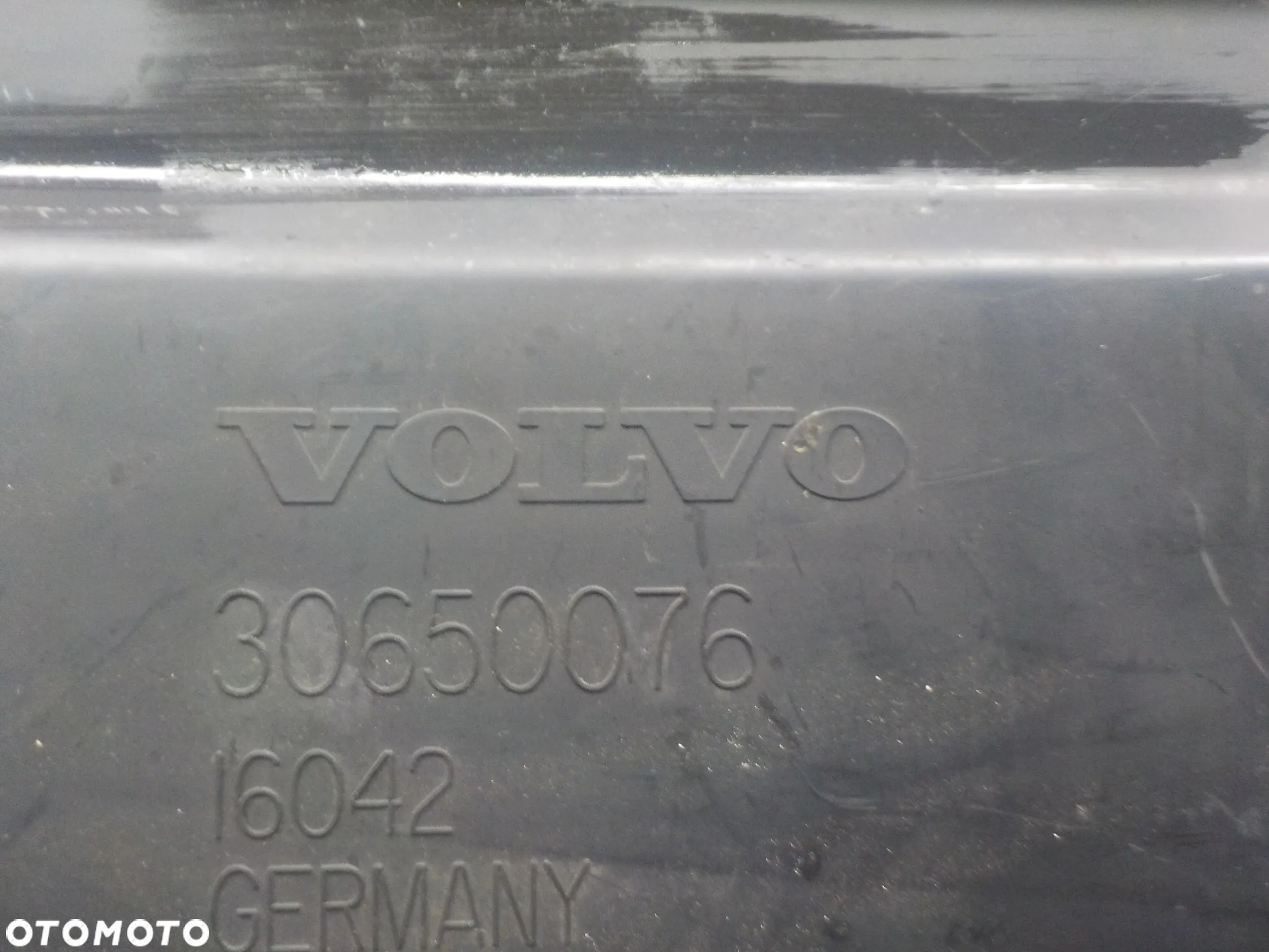 VOLVO V50 2,4B OSŁONA OBUDOWY FILTRA POWIETRZA 30650076 - 4