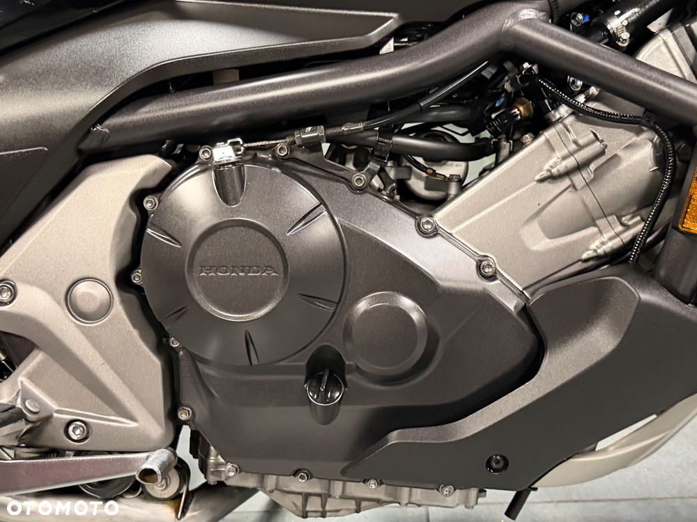 Honda NC - 16