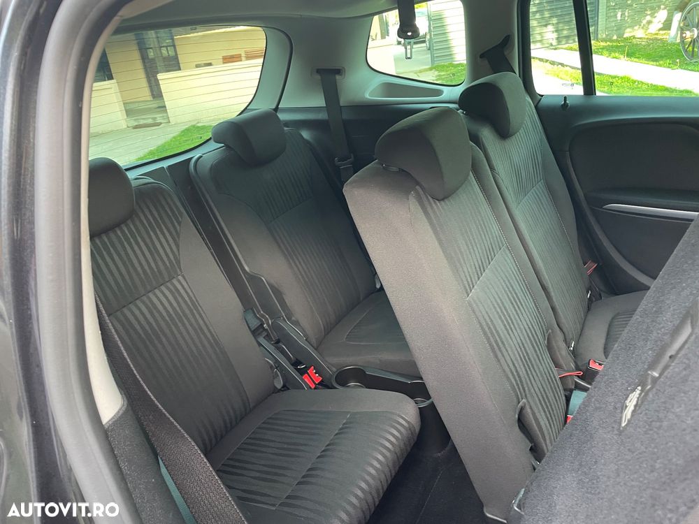 Opel Zafira - 8