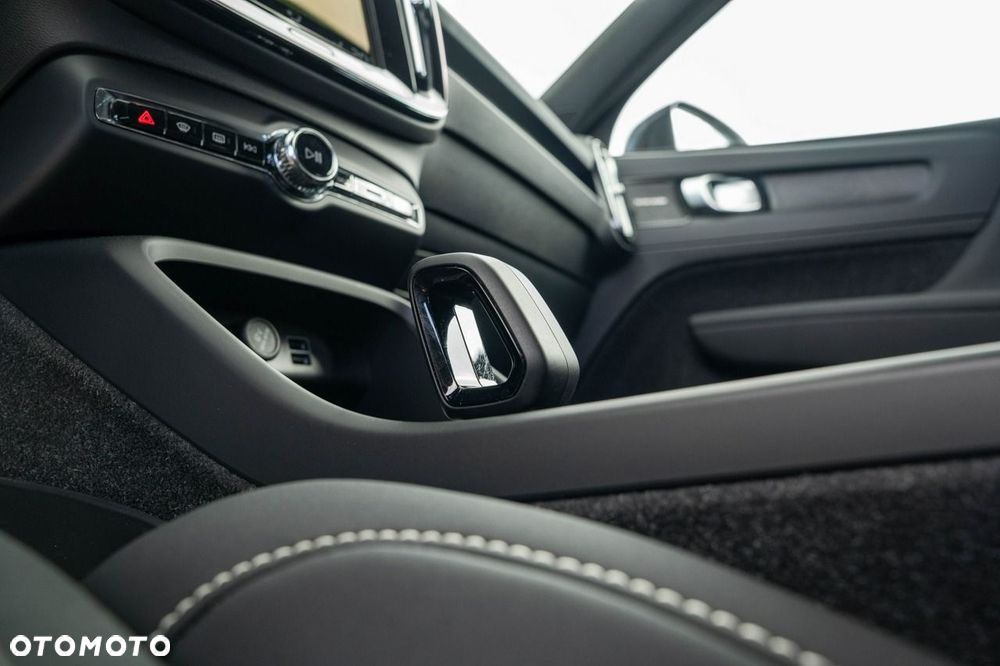 Volvo XC 40 - 23