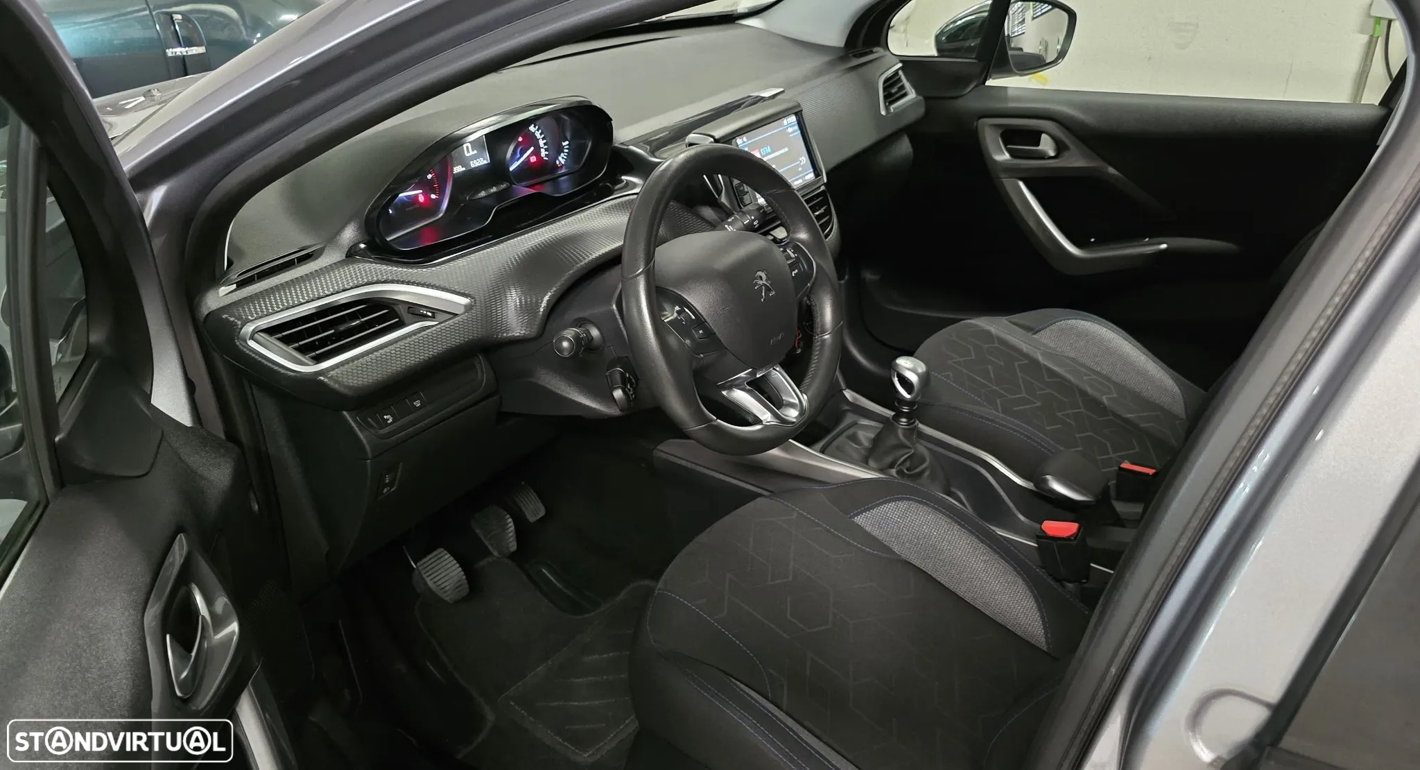 Peugeot 2008 1.5 BlueHDi Style - 2