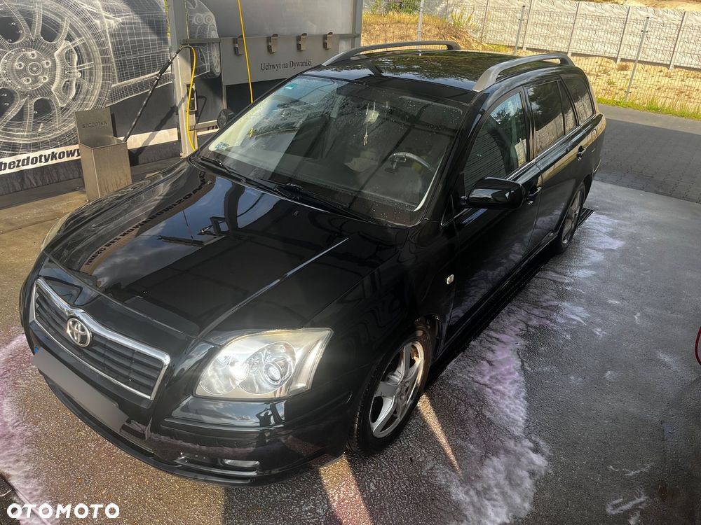 Toyota Avensis 1.8 VVT-i Sol - 2