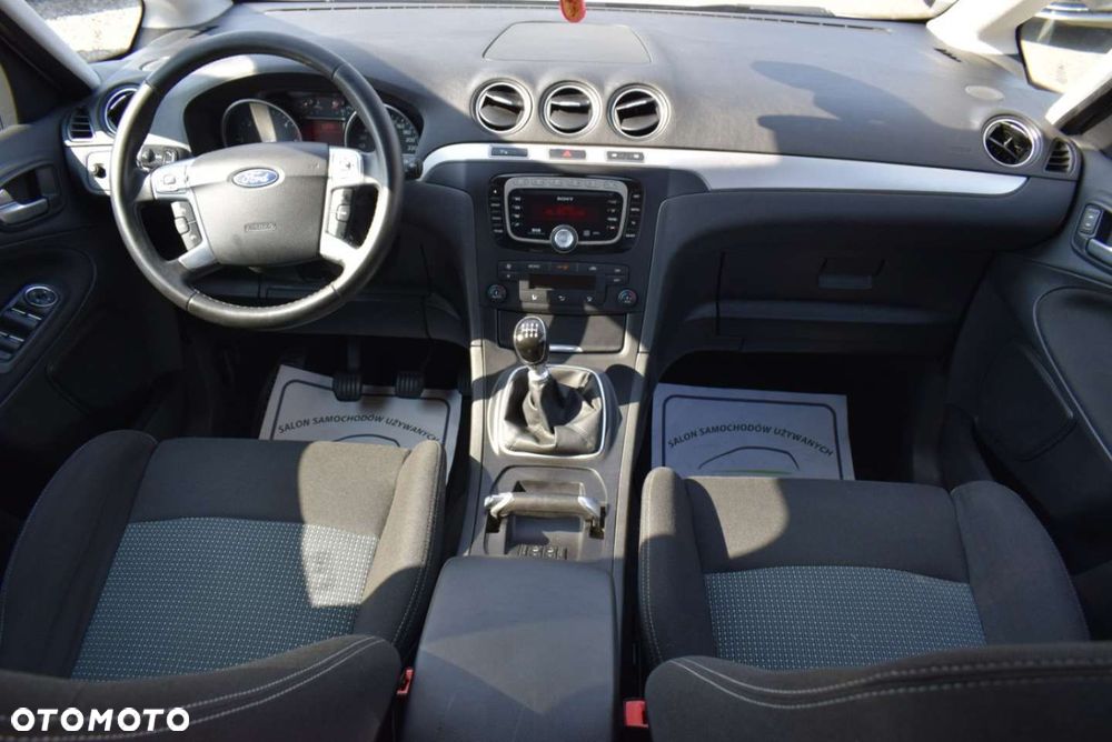 Ford S-Max - 27