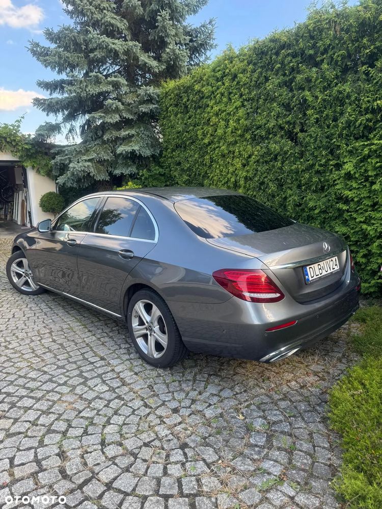 Mercedes-Benz Klasa E 220 d 4-Matic 9G-TRONIC - 5