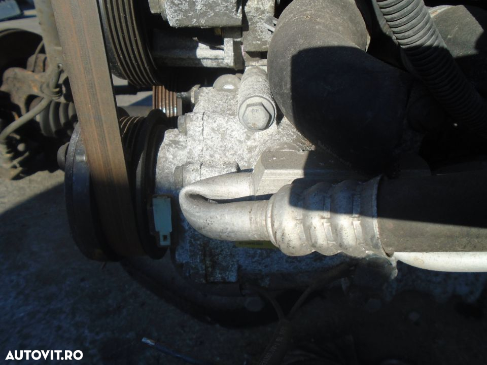 Motor Ford Focus 1.4 16V benizna FYDA din 2000 fara anexe - 4