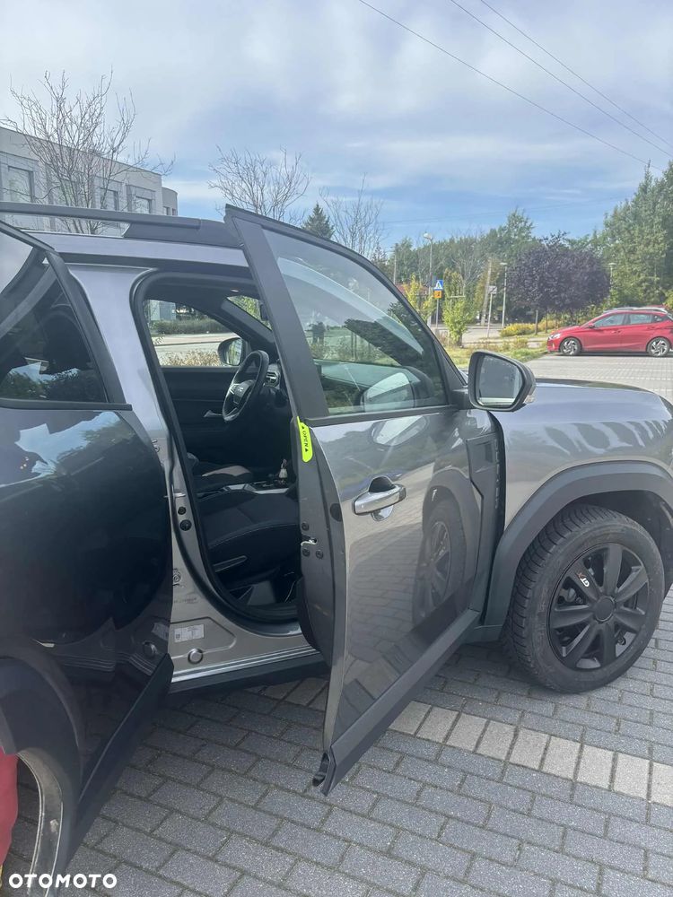 Dacia Duster 1.6 Full Hybrid 140 Journey MMT - 4
