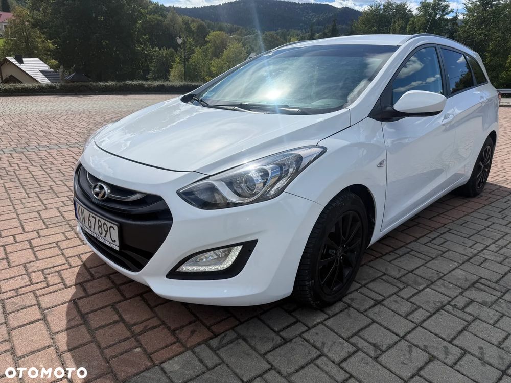 Hyundai i30 blue 1.6 CRDi YES Gold - 3