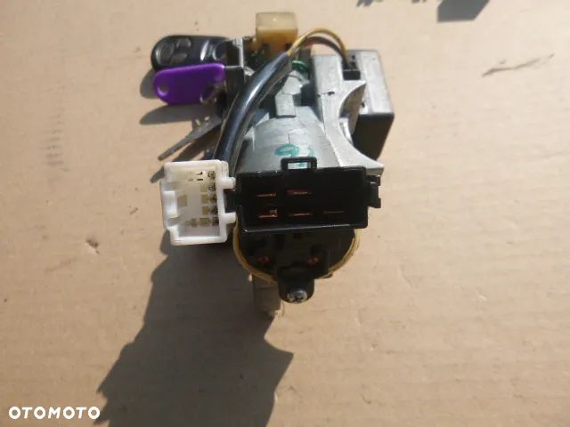 ZESTAW STARTOWY MITSUBISHI LANCER 1.6 E6T41779H VII 03- - 25