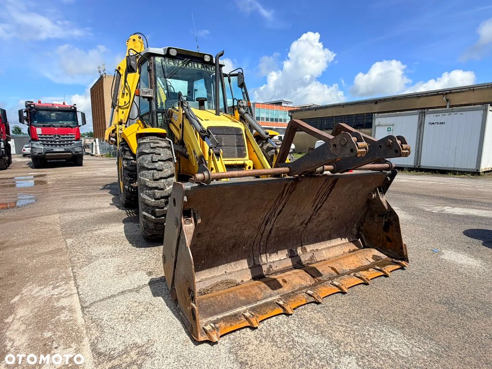 New Holland b115 - 2