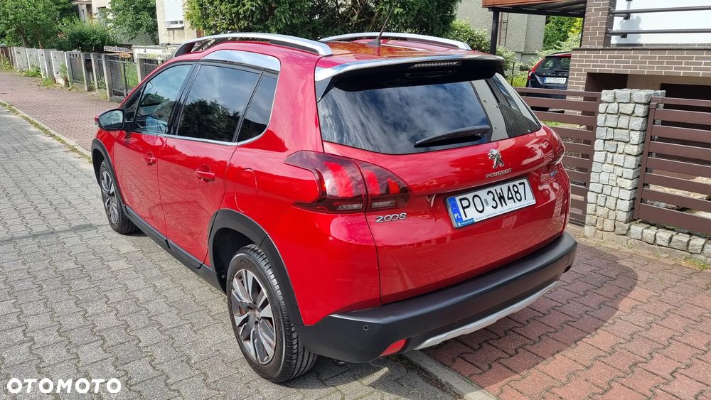 Peugeot 2008 1.2 Pure Tech GPF Allure S&S EAT6 - 3