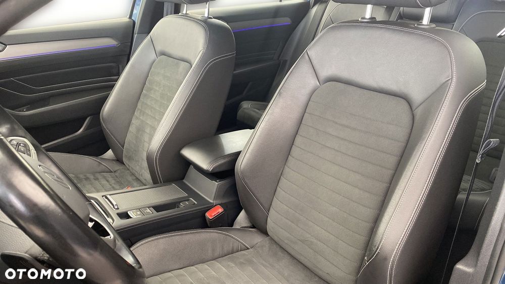 Volkswagen Passat - 17