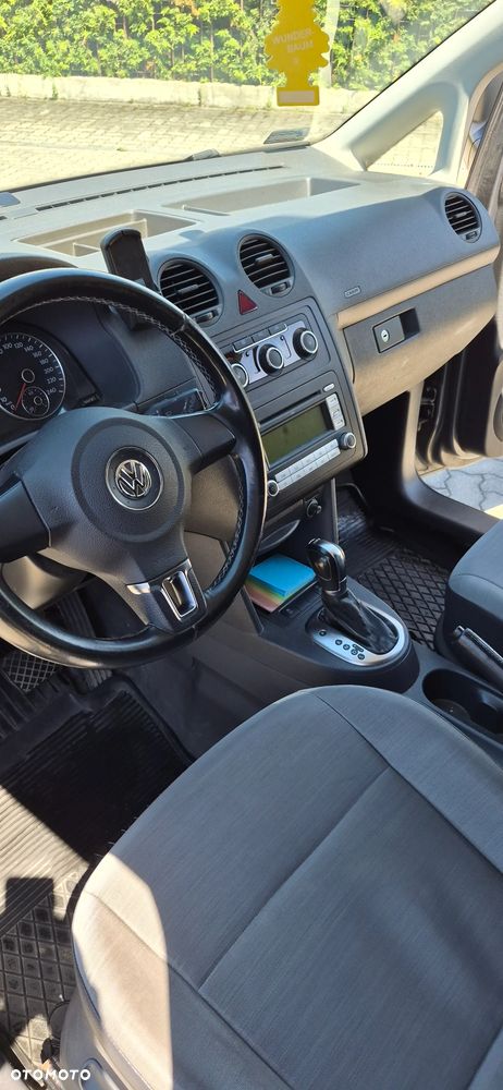 Volkswagen Caddy Highline Mixt DSG - 13