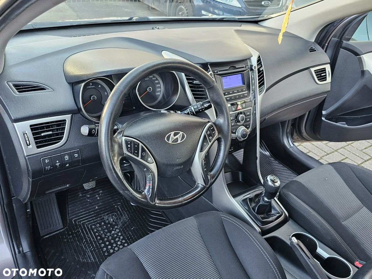 Hyundai i30 1.6 CRDi BlueDrive Comfort - 23