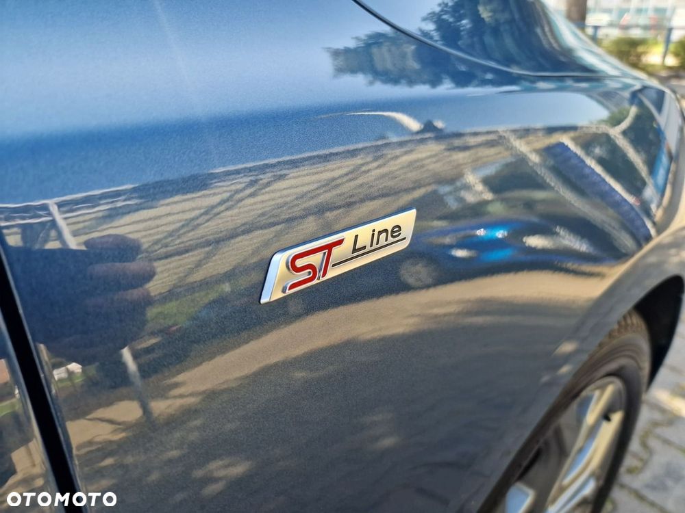 Ford Focus 1.0 EcoBoost Hybrid ST-LINE X - 19