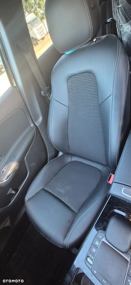 Mercedes-Benz Klasa A - 38