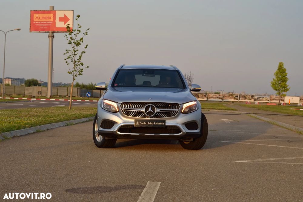 Mercedes-Benz GLC - 32