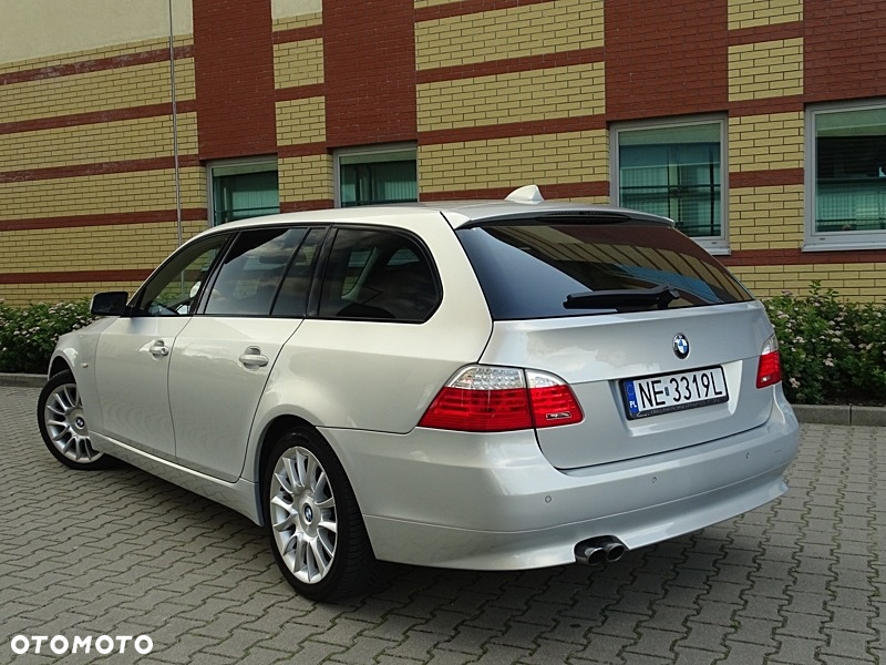 BMW Seria 5 530xi Touring Edition Exclusive - 3