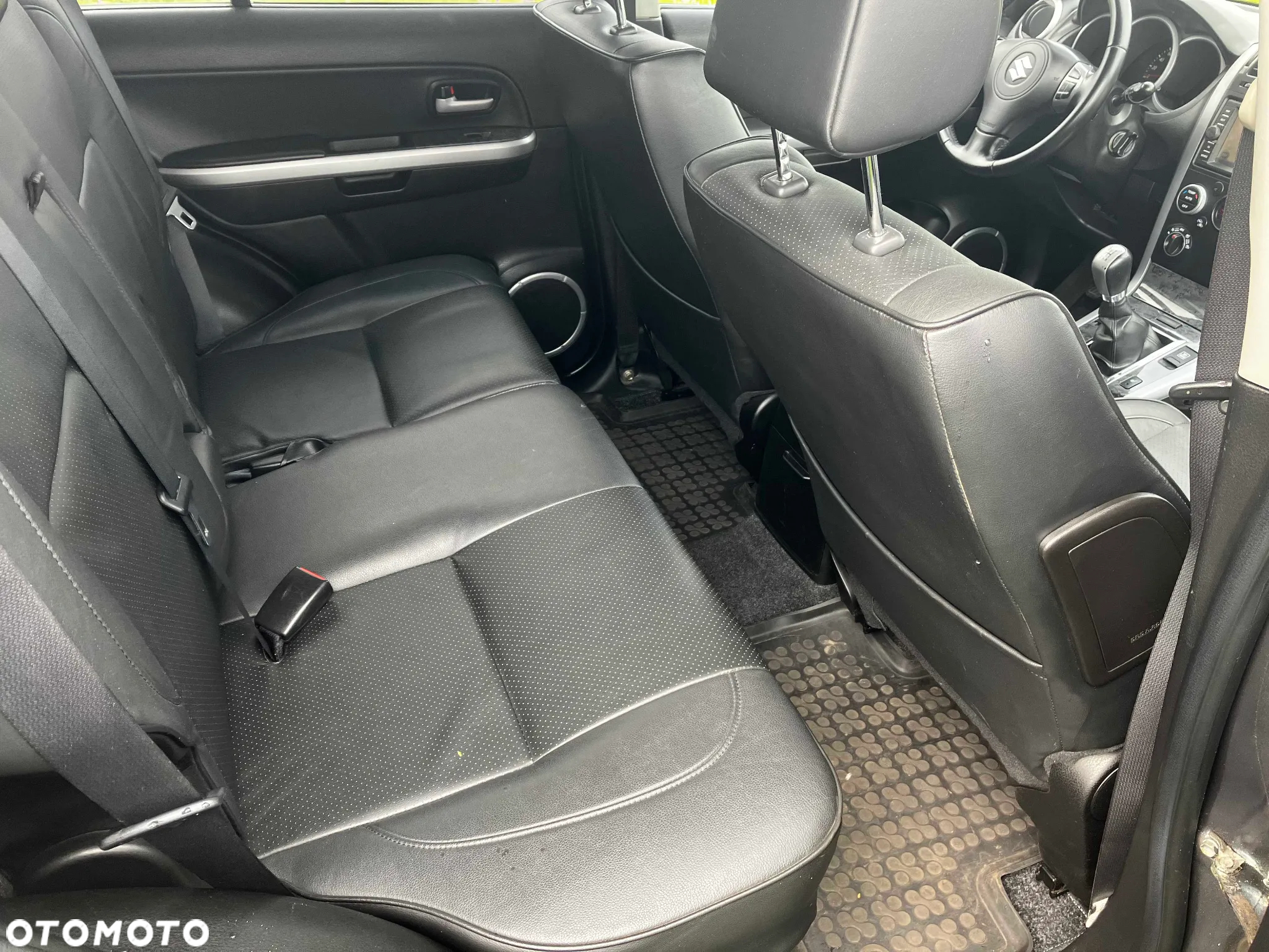 Suzuki Grand Vitara 1.9 DDiS Comfort+ DPF - 23