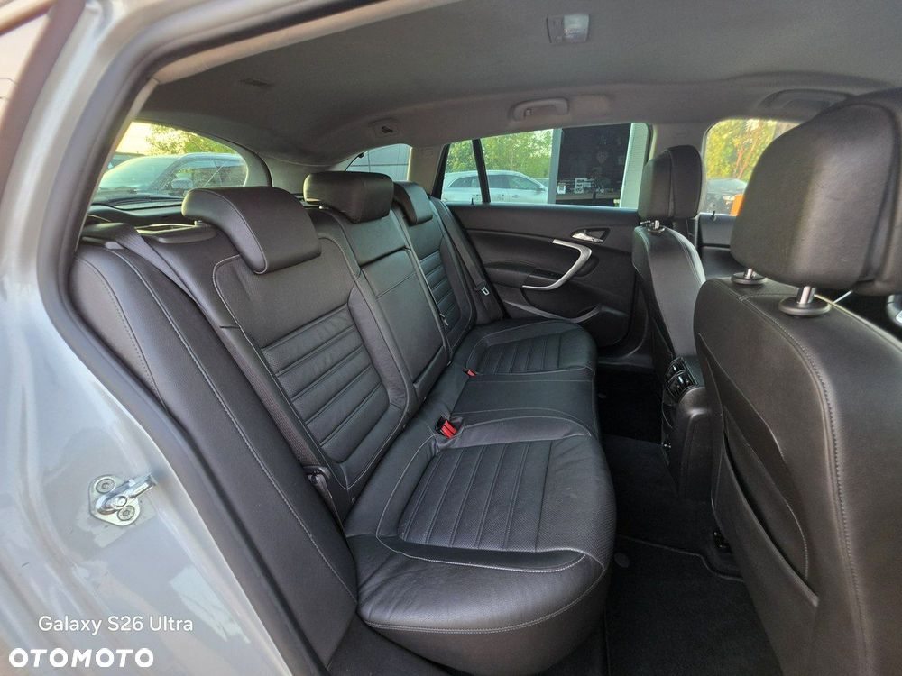 Opel Insignia - 35