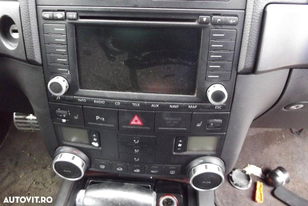 Navigatie VW Touareg 2002-2010 Navigatie VW T5 originala functionala - 2