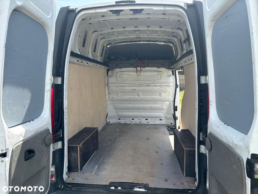 Renault Trafic - 6