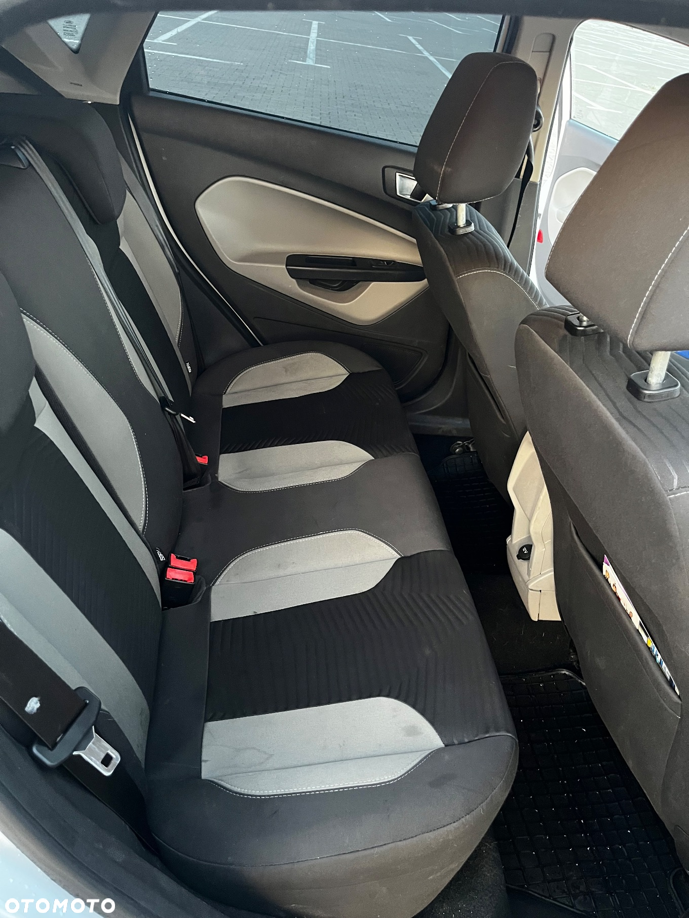 Ford Fiesta 1.6 TDCi Titanium - 20
