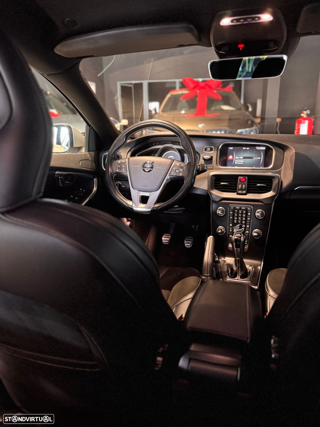 Volvo V40 2.0 D2 R-Design - 20