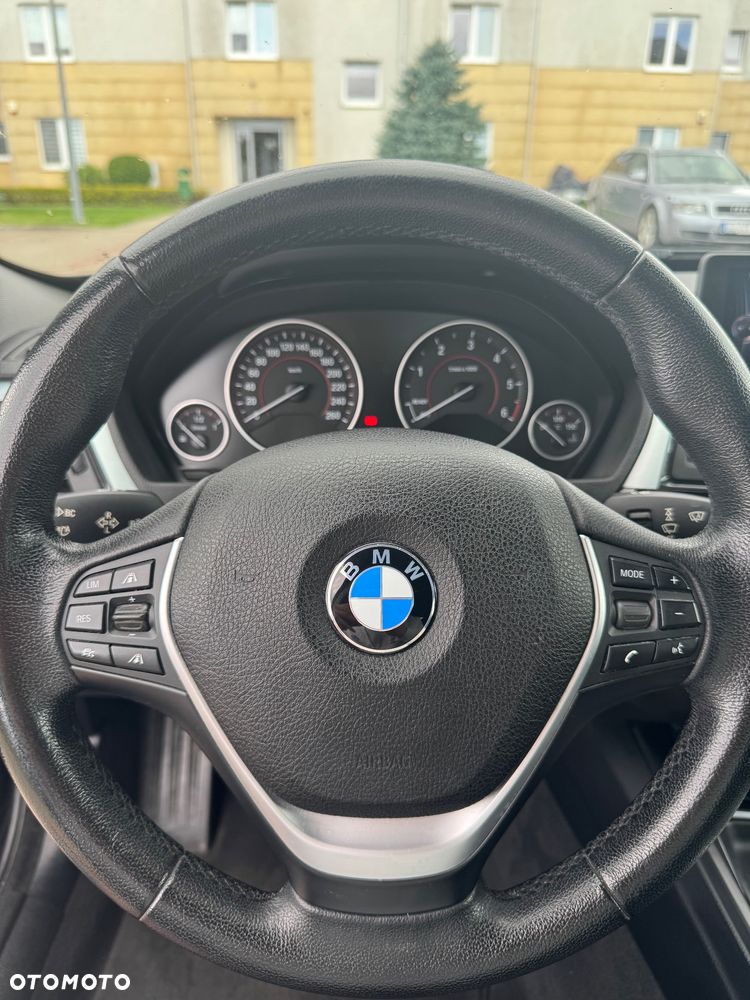 BMW 3GT 320d xDrive Sport Line - 16