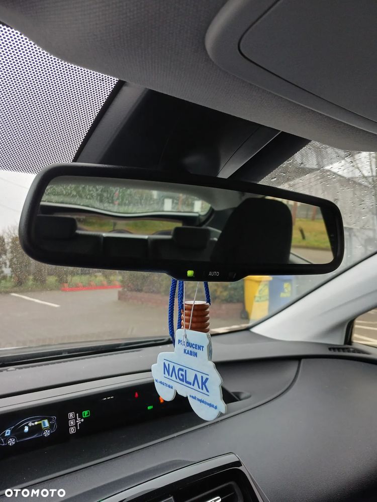 Toyota Prius 1.8 Hybrid Prestige - 26