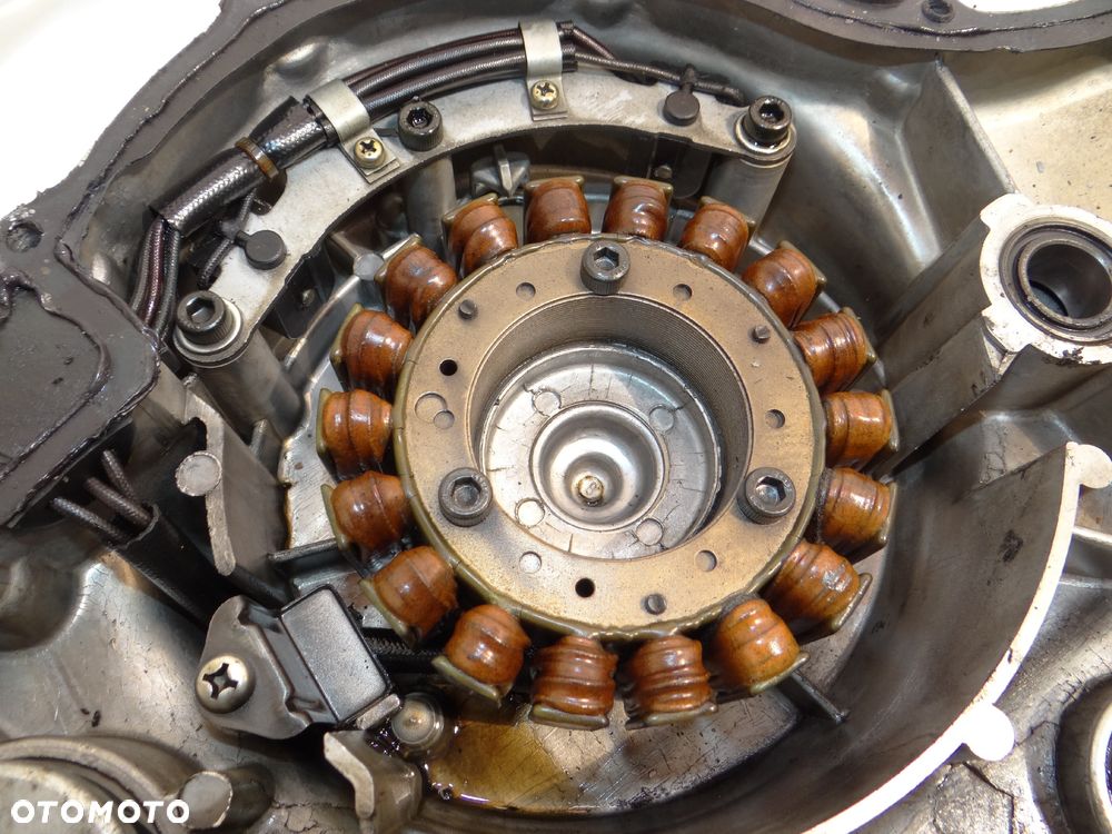 Yamaha XV 750 920 SE uzwojenie prądnicy alternatora + pokrywa dekiel silnika Y1022 - 5