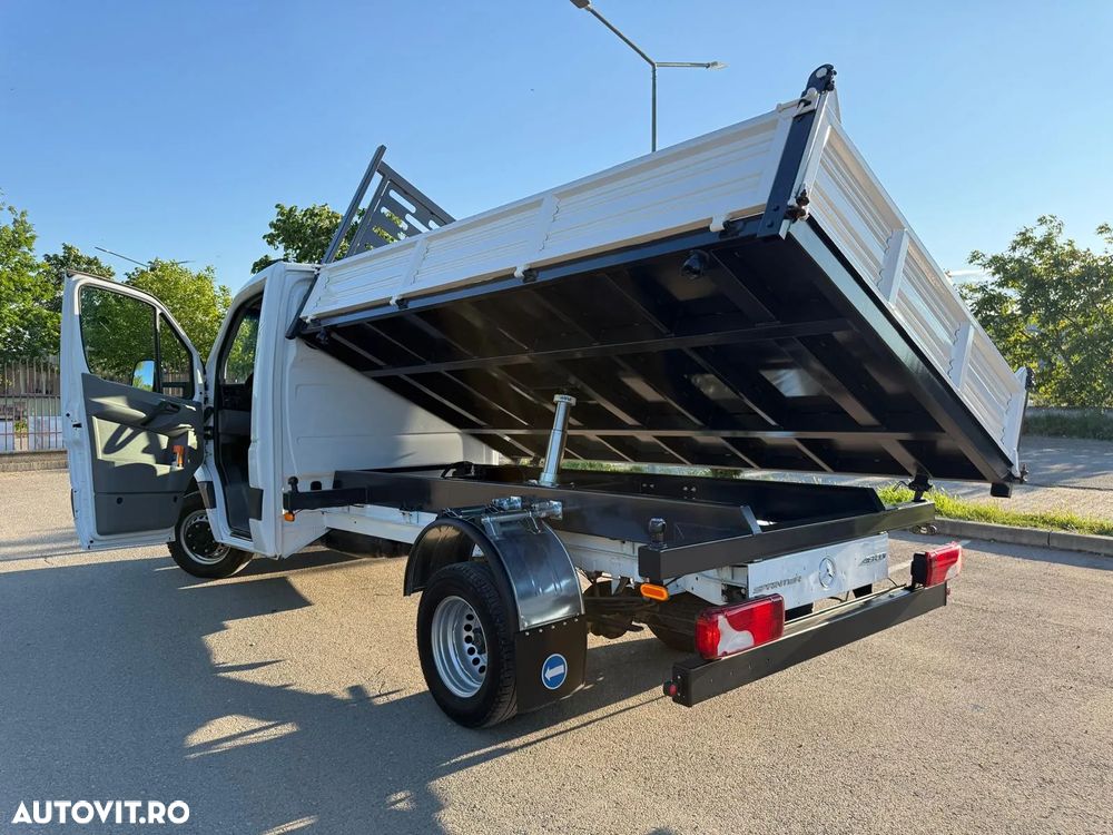 Mercedes-Benz Sprinter - 14