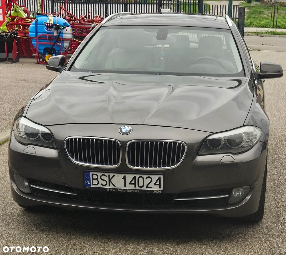 BMW Seria 5 525d - 2