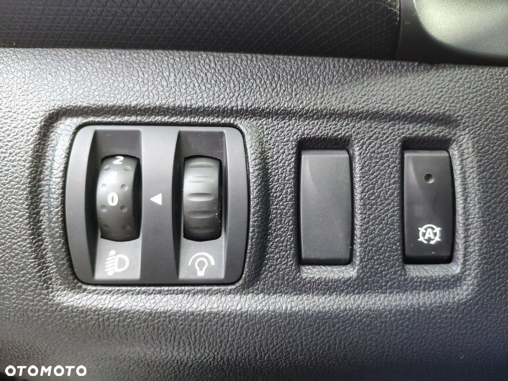 Renault Clio 0.9 Energy TCe Limited - 16