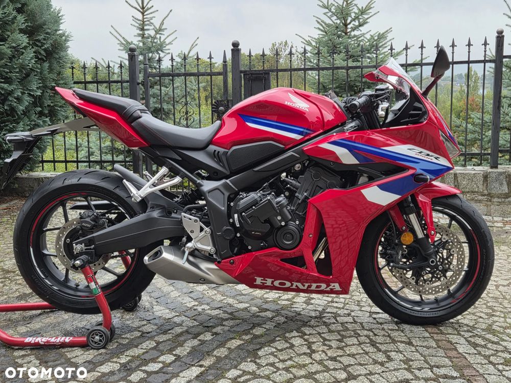 Honda CBR - 3