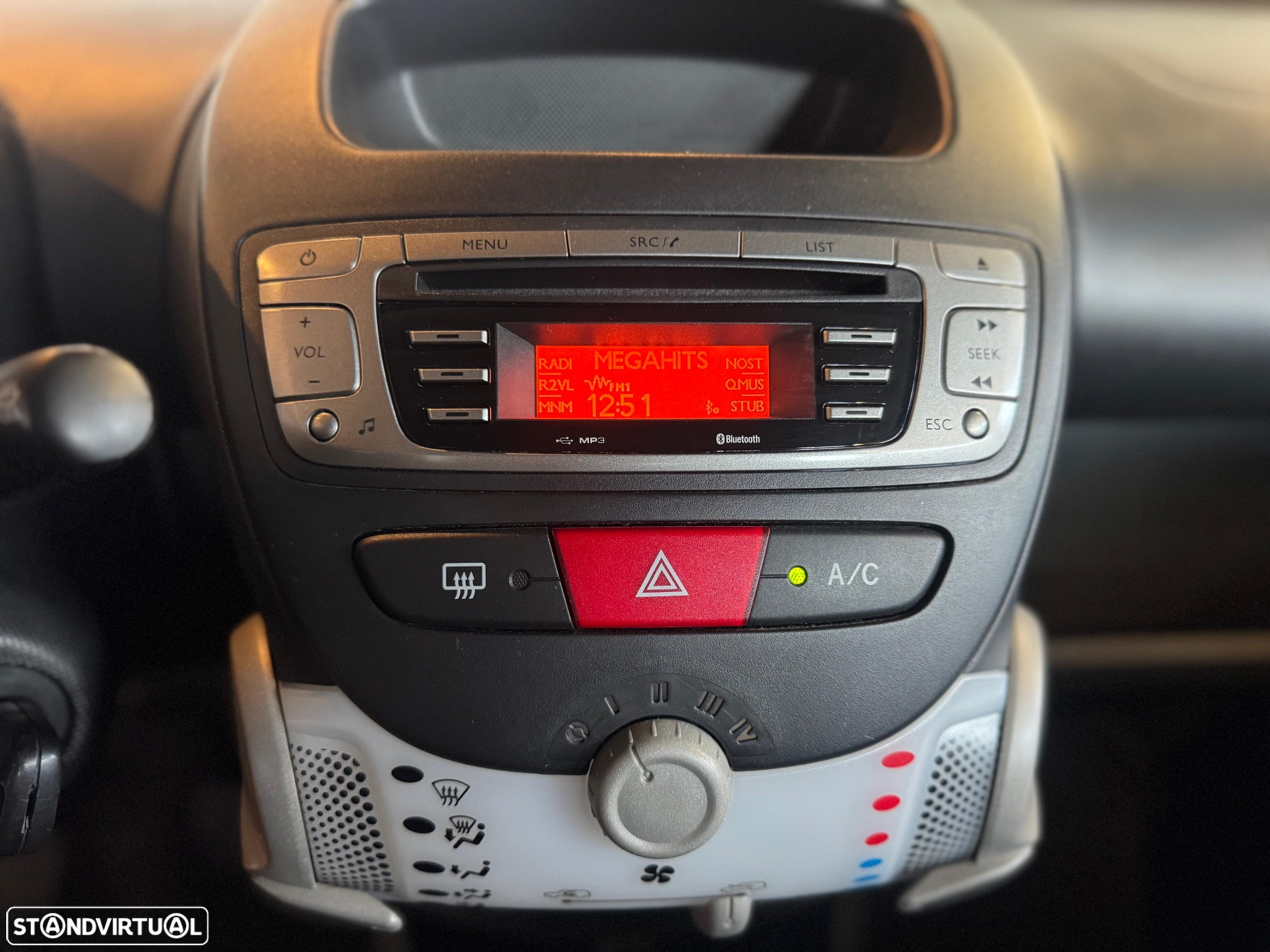 Toyota Aygo 1.0 X-Play+AC - 16