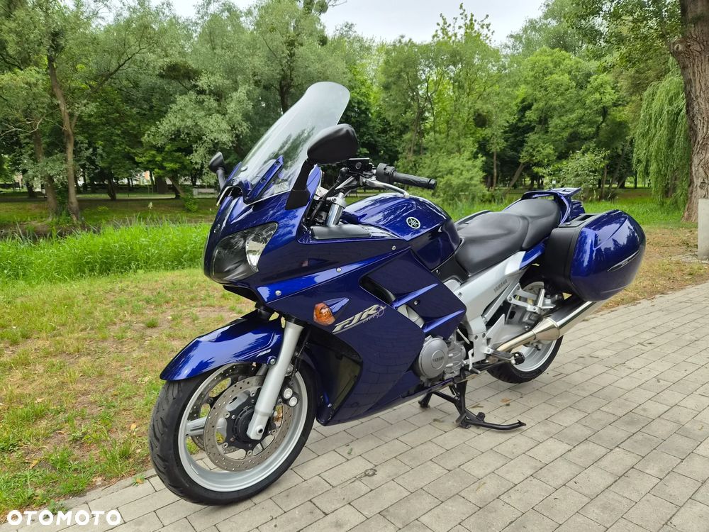 Yamaha FJR - 2