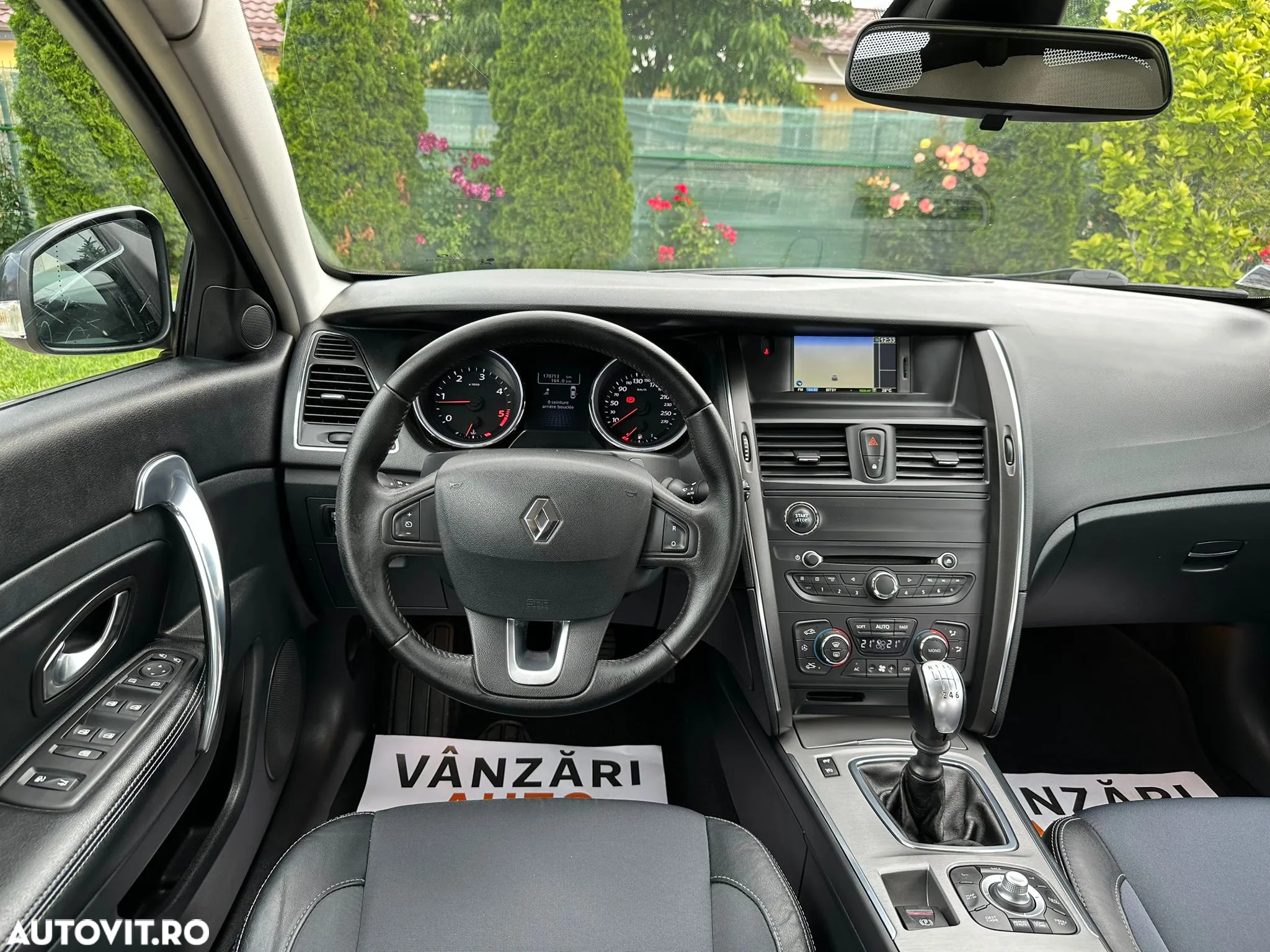Renault Latitude 2.0 dCi Luxury - 5