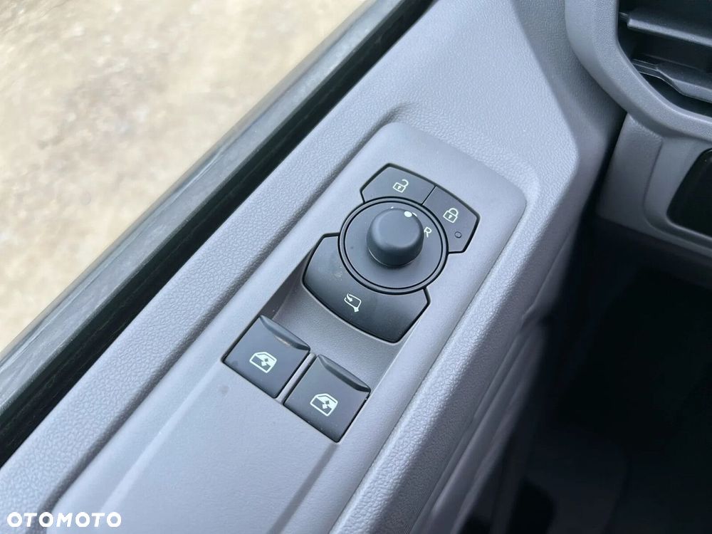 Volkswagen Transporter Furgon PLUS/6-cio osob./AUTOMAT (L2) 2.0 TDI 150KM, r.o. 3500 mm - 30