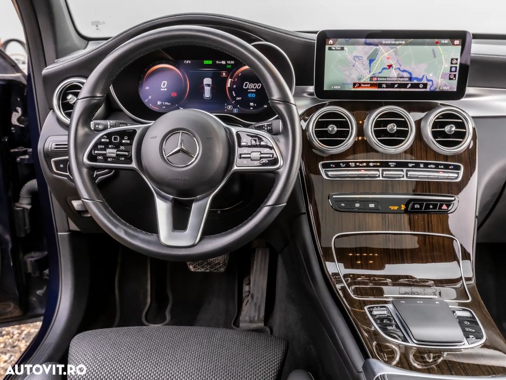 Mercedes-Benz GLC 300 e 4MATIC - 18