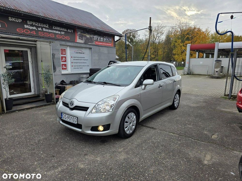 Toyota Corolla Verso - 3