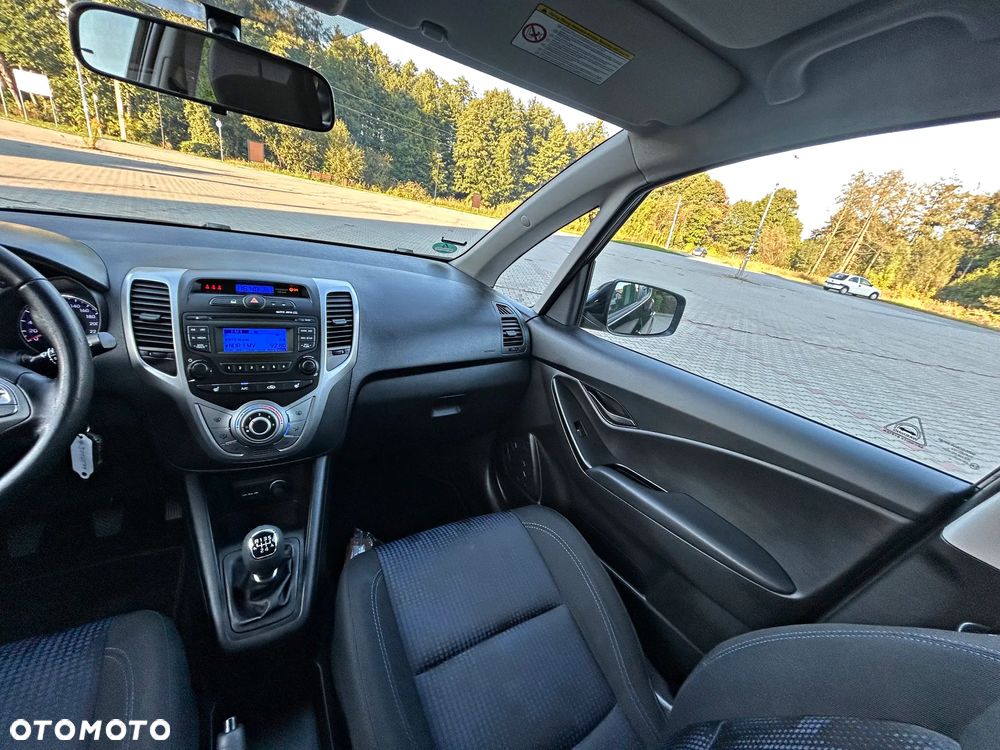 Hyundai ix20 - 25