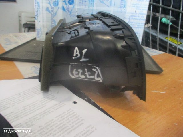 Grelha Friso 5K0819743E 5K0819728 5K0815735 5K0815736 VW GOLF 6 2011 1.4I 80Cv 3P Preto CENTRO SOFAGEM VW GOLF 6 5K 2009 1.4TSI 160CV 5P BRANCO - 3