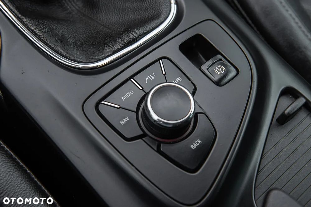 Opel Insignia 2.0 Turbo - 24